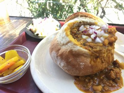 ブレドール葉山の鎌倉野菜のカレーパンは通販可能 実店舗情報と口コミも調査 急がばまわれ